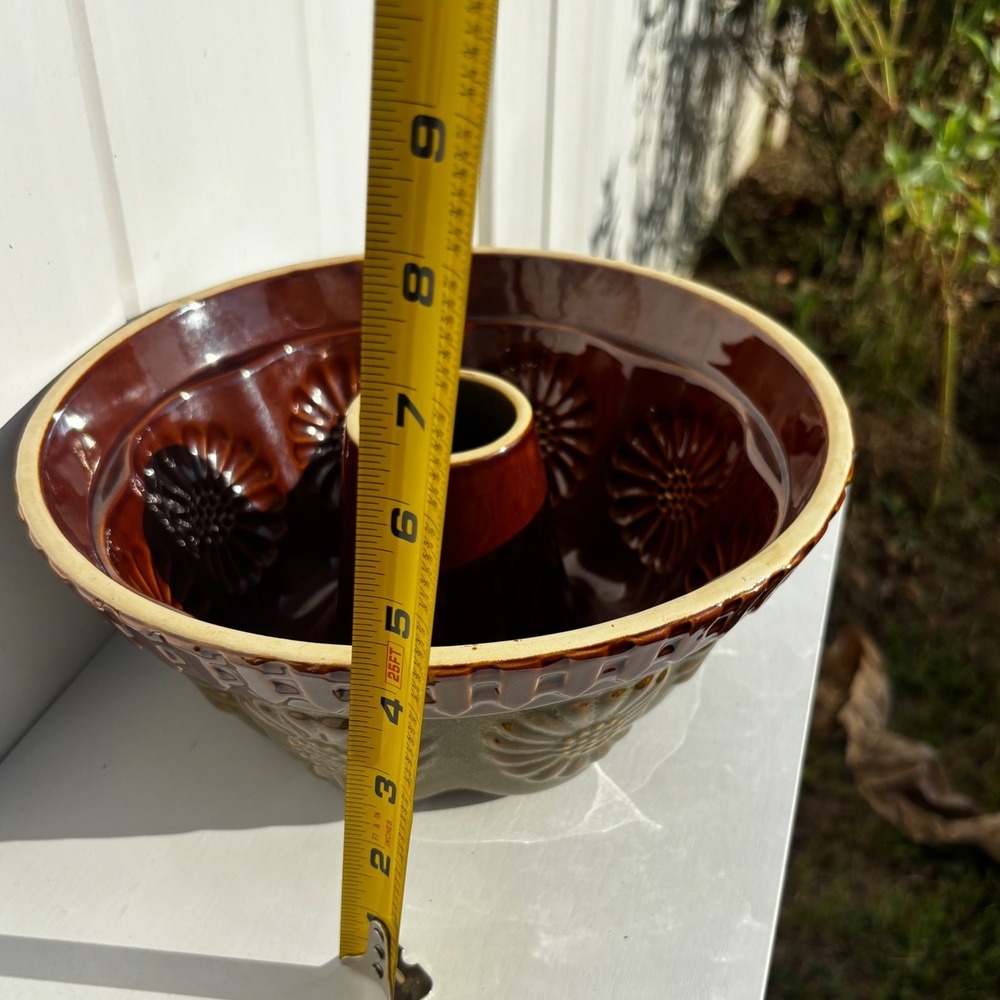 Vintage Ceramic Bundt Cake Pan Embossed Sunflower Glazed Stoneware Brown Green - Picture 10 of 10
